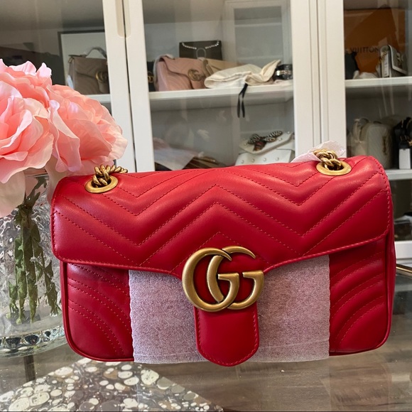 Gucci Handbags - New Gucci small marmont flap red gold